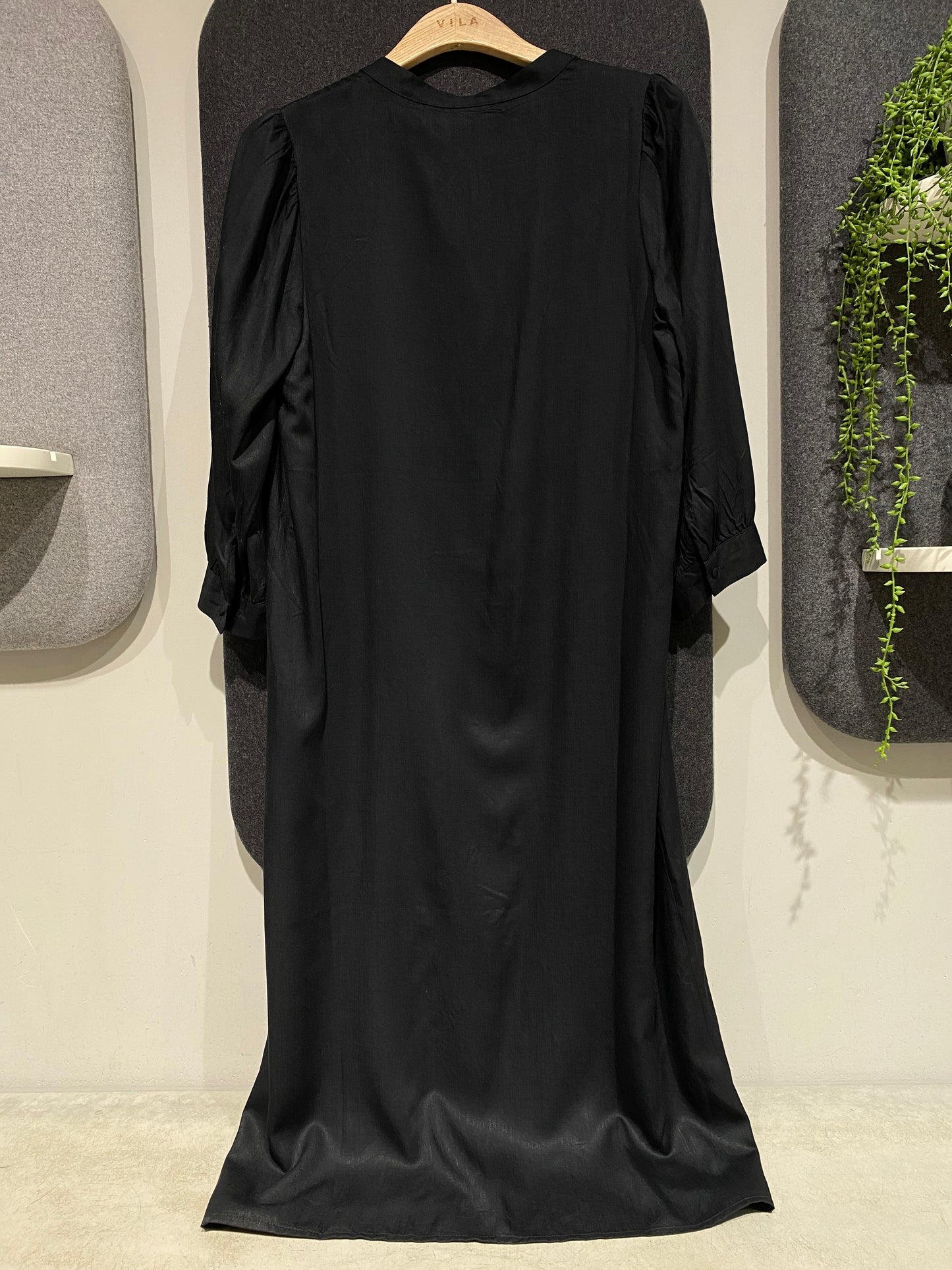 VIRENIA Dress - Black